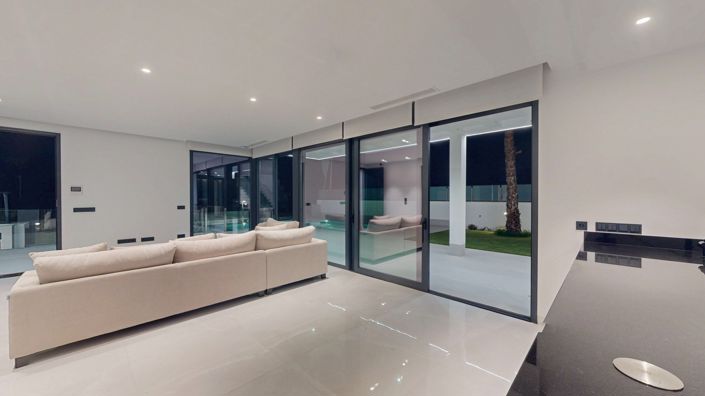 Image No.4-3 Bed Villa for sale