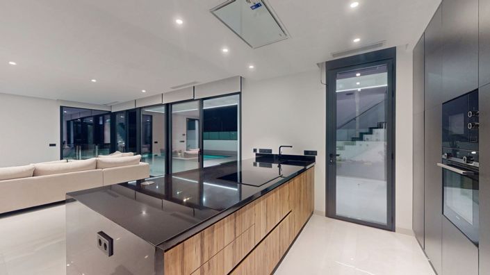 Image No.5-3 Bed Villa for sale