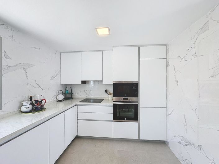 Image No.10-4 Bed Villa for sale