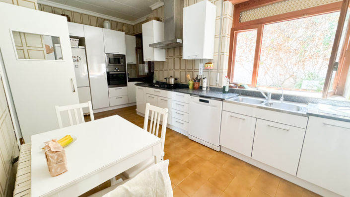 Image No.22-6 Bed Villa for sale