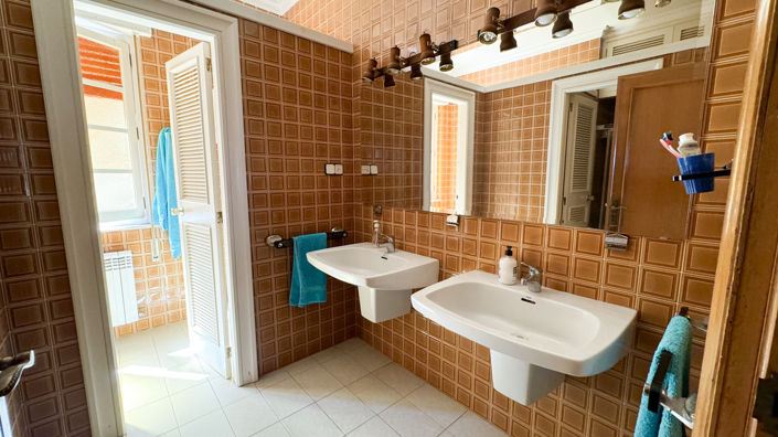 Image No.31-6 Bed Villa for sale