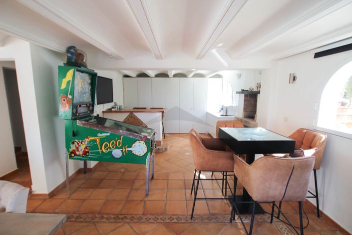 Image No.36-5 Bed Villa for sale