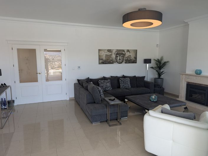 Image No.14-4 Bed Villa for sale