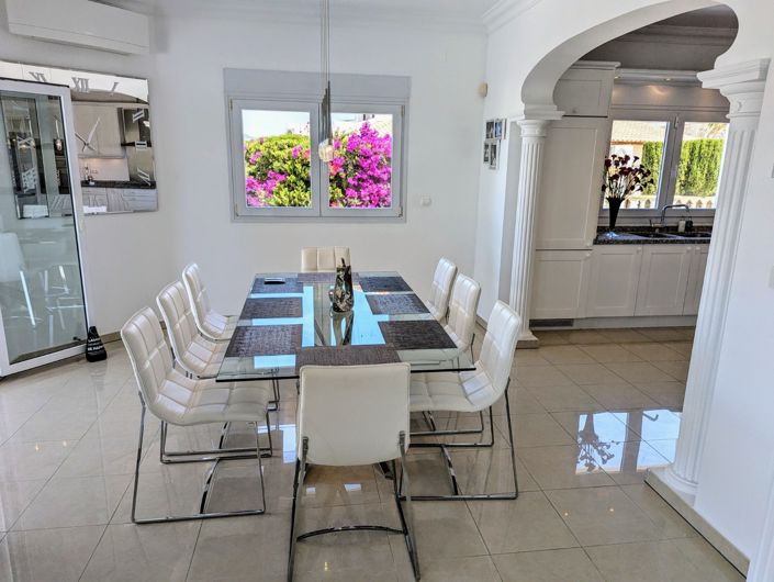 Image No.16-4 Bed Villa for sale