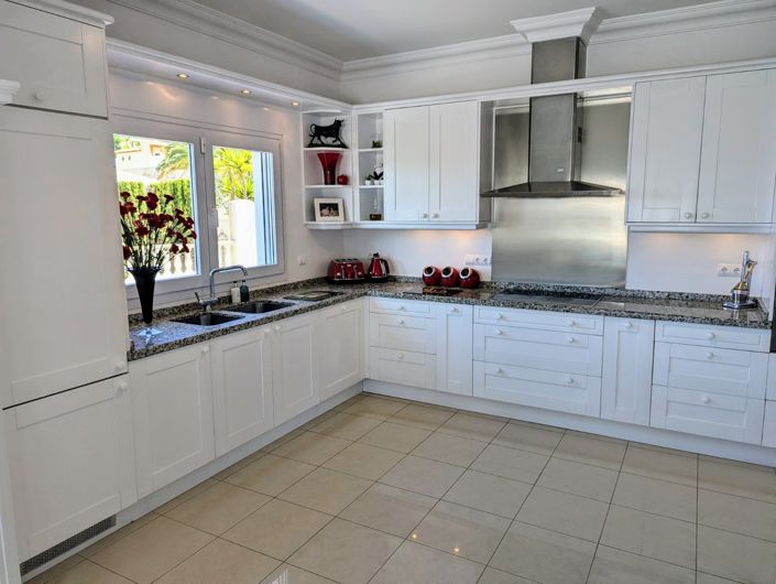 Image No.20-4 Bed Villa for sale