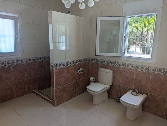 Image No.27-4 Bed Villa for sale