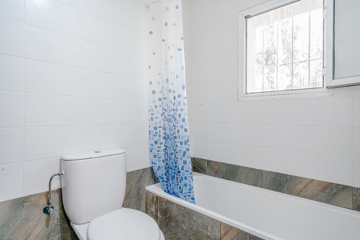 Image No.23-2 Bed Villa for sale