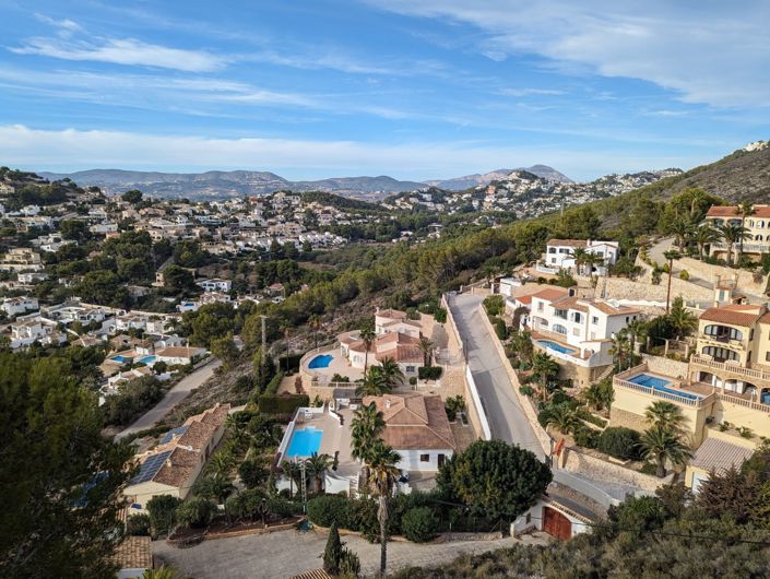 Image No.11-Villa for sale