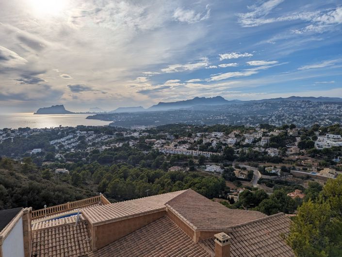 Image No.12-Villa for sale