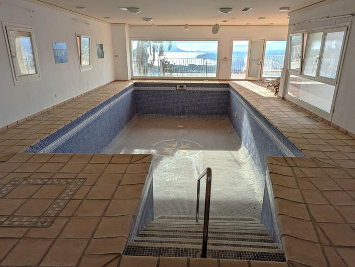 Image No.5-Villa for sale