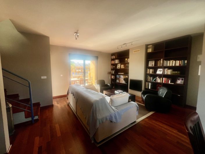 Image No.3-4 Bed Apartment for sale