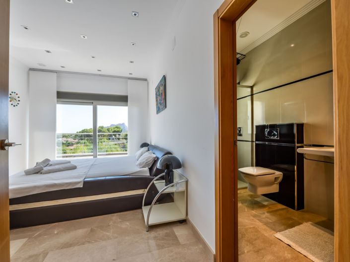 Image No.21-5 Bed Villa for sale