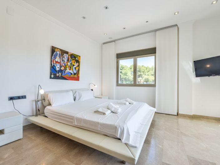 Image No.26-5 Bed Villa for sale