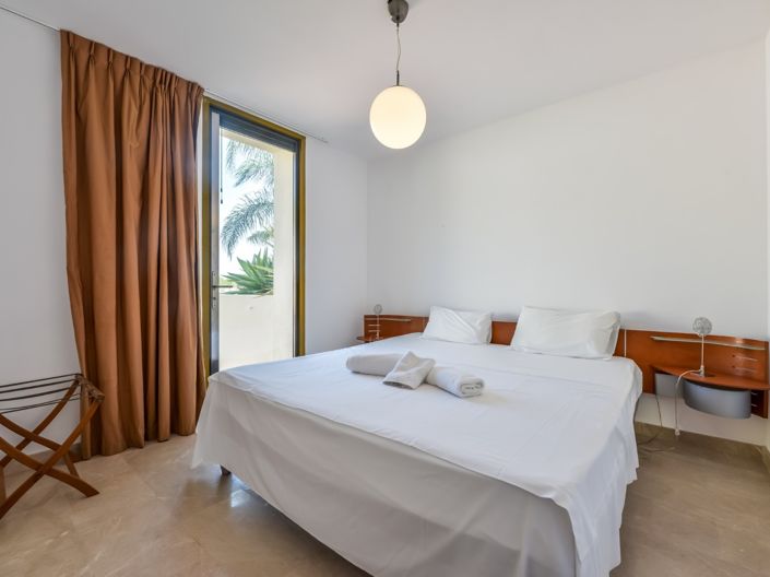 Image No.50-5 Bed Villa for sale