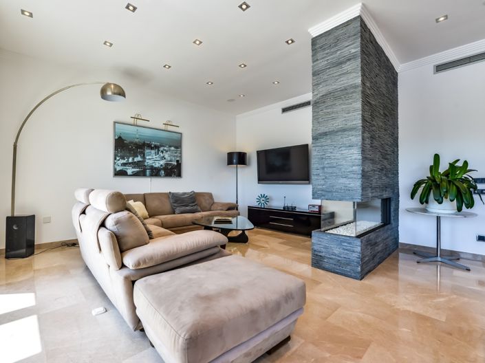 Image No.9-5 Bed Villa for sale