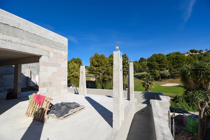 Image No.4-4 Bed Villa for sale