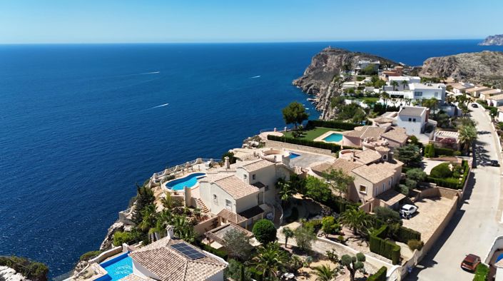 Image No.3-3 Bed Villa for sale