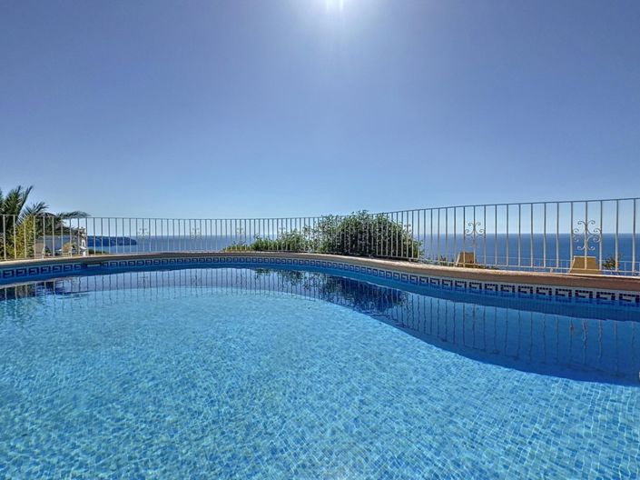 Image No.46-3 Bed Villa for sale