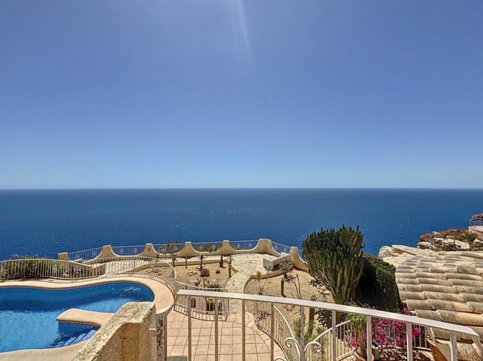 Image No.49-3 Bed Villa for sale