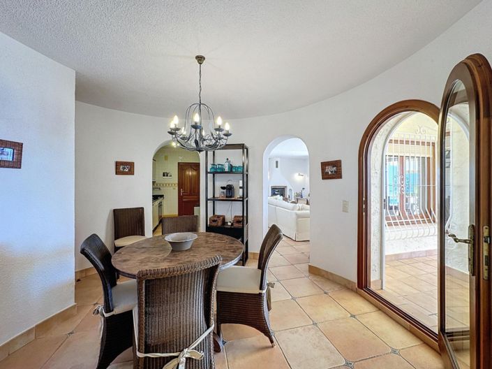 Image No.10-3 Bed Villa for sale