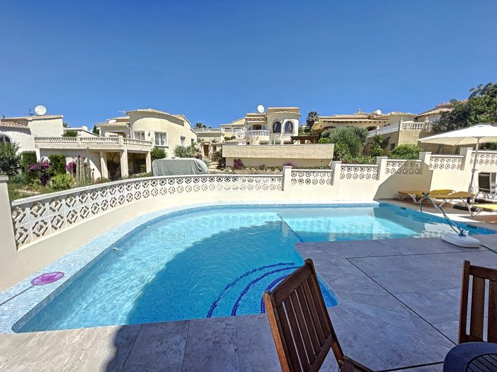 Image No.1-3 Bed Villa for sale