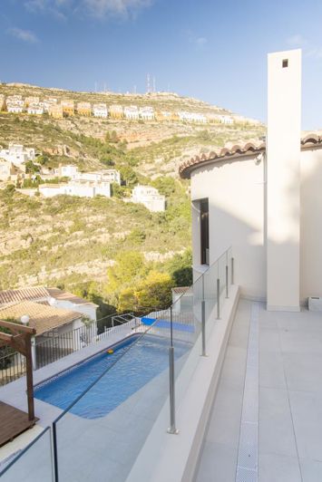 Image No.13-4 Bed Villa for sale