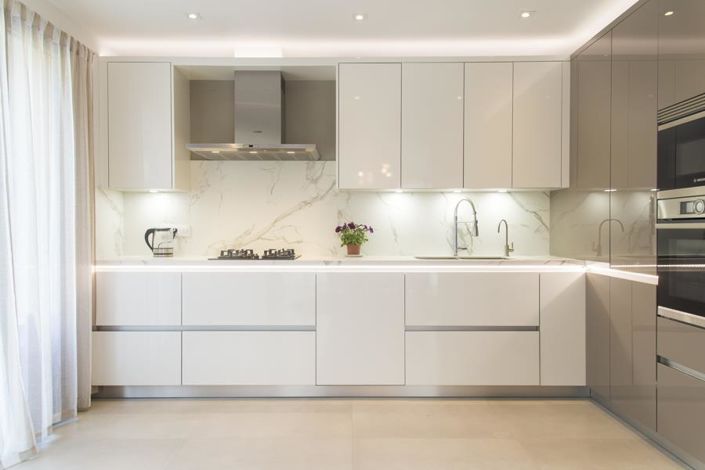 Image No.10-4 Bed Villa for sale