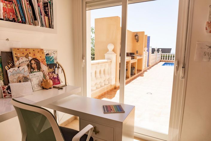 Image No.8-3 Bed Villa for sale