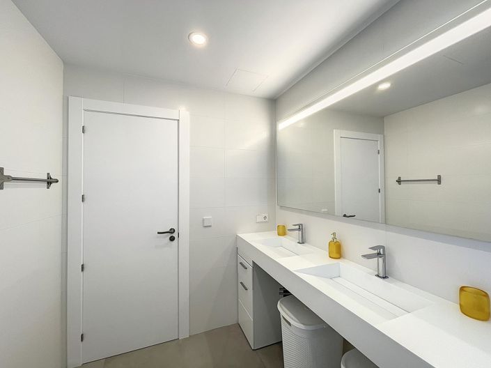 Image No.34-4 Bed Villa for sale