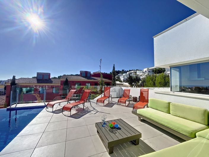 Image No.44-4 Bed Villa for sale