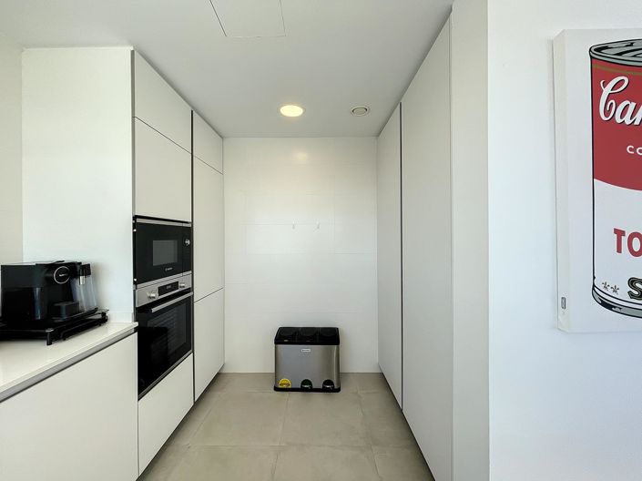 Image No.5-4 Bed Villa for sale