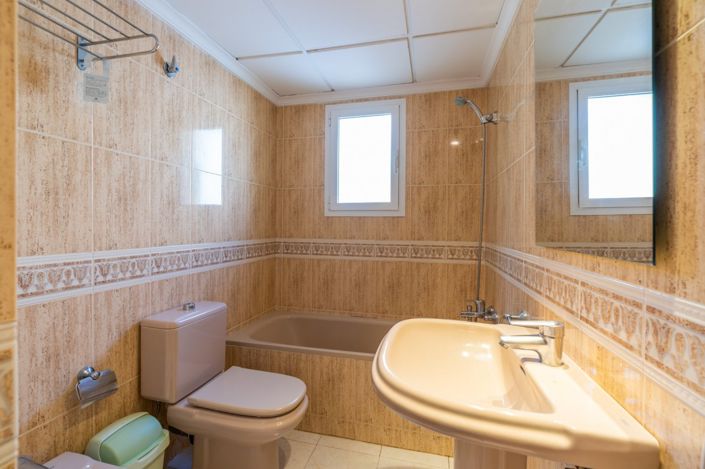 Image No.14-1 Bed Bungalow for sale