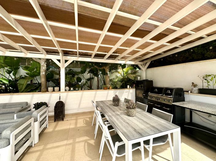 Image No.33-5 Bed Villa for sale