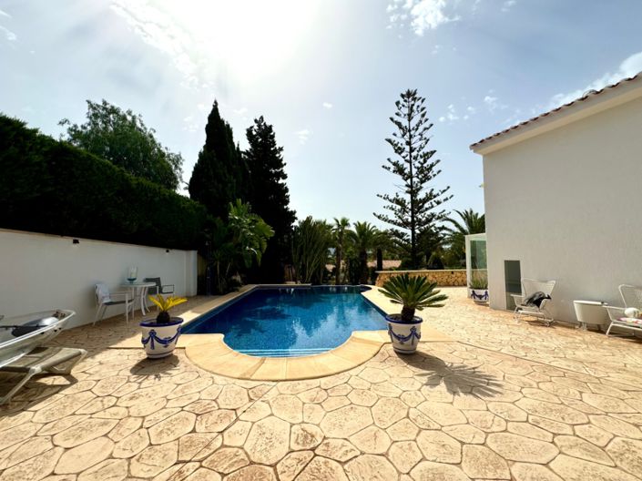 Image No.36-5 Bed Villa for sale