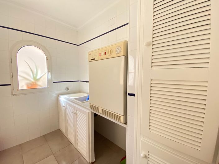 Image No.18-5 Bed Villa for sale