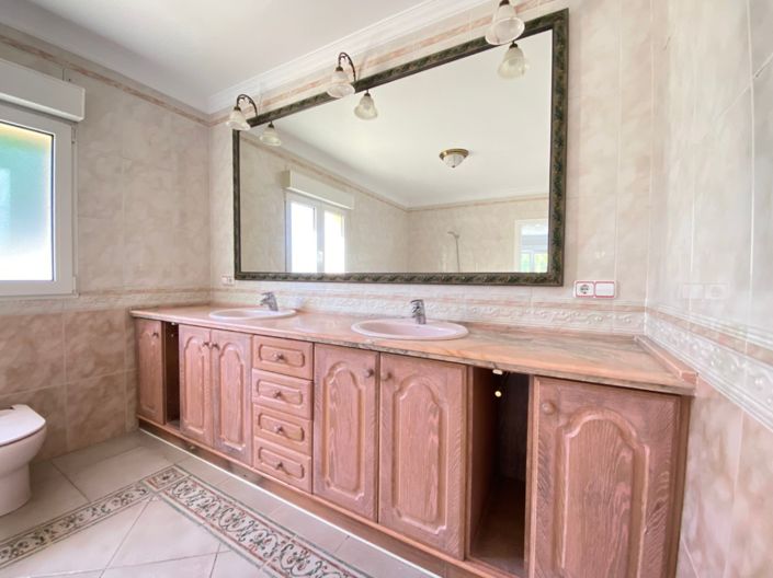 Image No.21-5 Bed Villa for sale