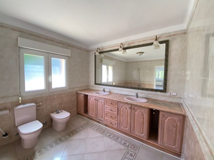 Image No.23-5 Bed Villa for sale