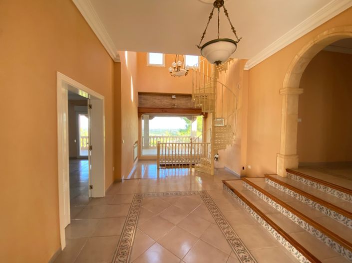 Image No.9-5 Bed Villa for sale