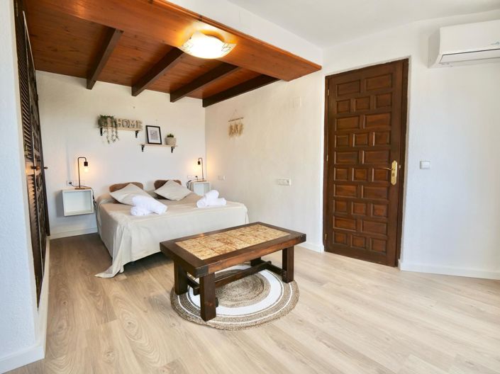 Image No.17-4 Bed Villa for sale