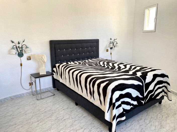 Image No.15-4 Bed Villa for sale