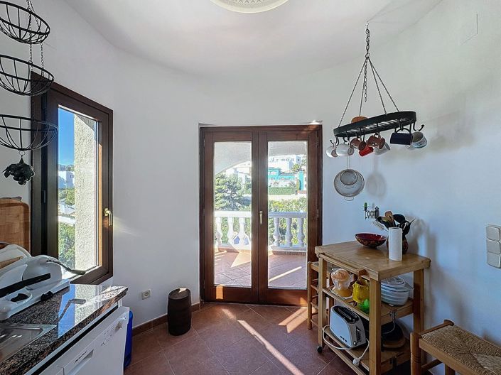 Image No.12-2 Bed Villa for sale