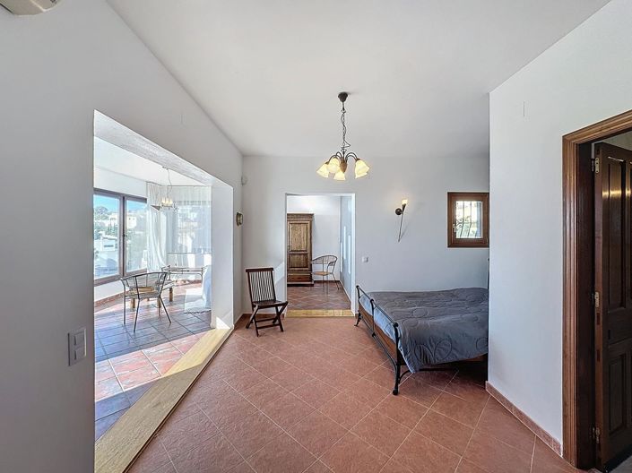 Image No.20-2 Bed Villa for sale