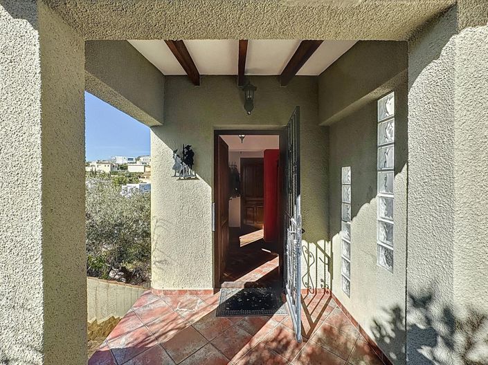 Image No.3-2 Bed Villa for sale