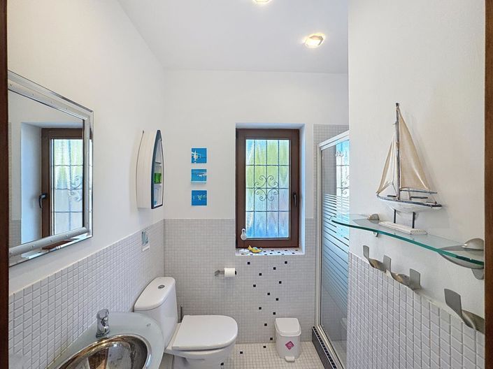 Image No.32-2 Bed Villa for sale