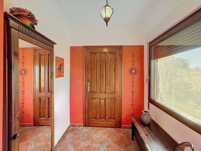 Image No.4-2 Bed Villa for sale