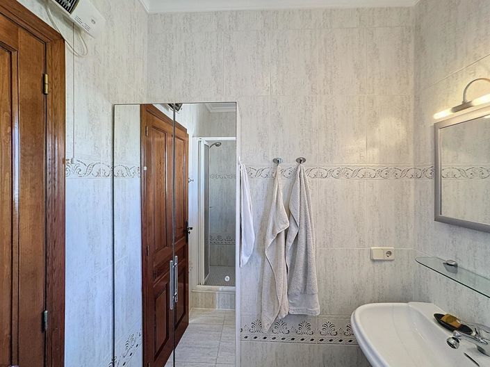 Image No.47-2 Bed Villa for sale