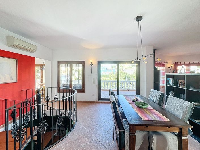 Image No.5-2 Bed Villa for sale