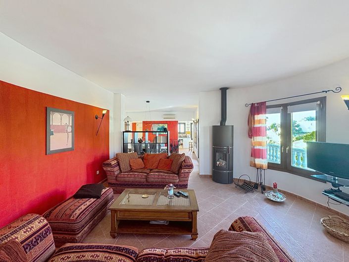 Image No.7-2 Bed Villa for sale