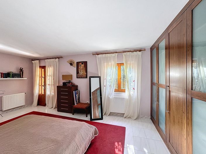 Image No.42-4 Bed Villa for sale