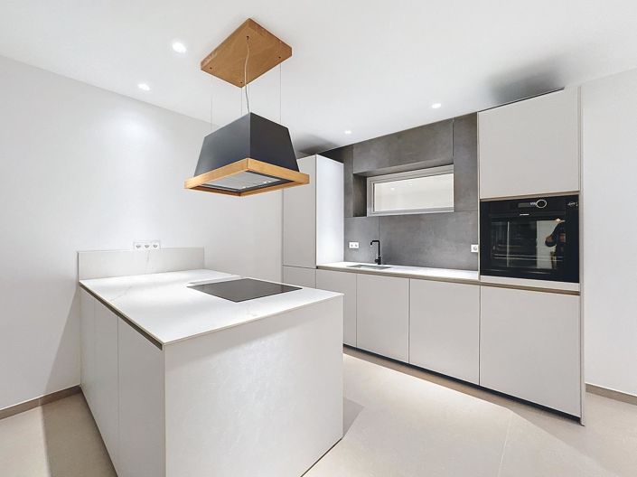 Image No.50-5 Bed Villa for sale